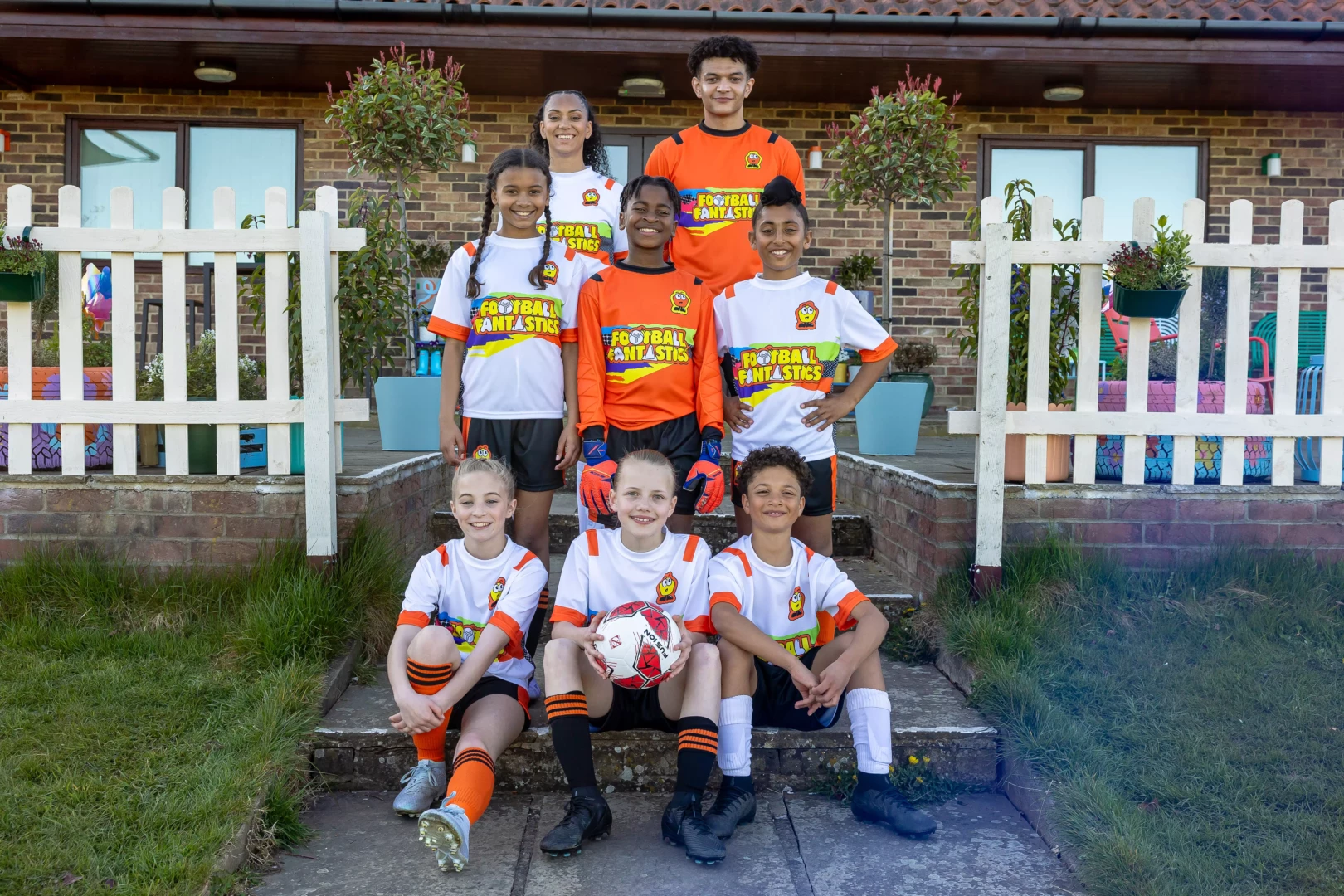 FootballFantastics_S01_E01_EpStill_CBIQ495T01_6